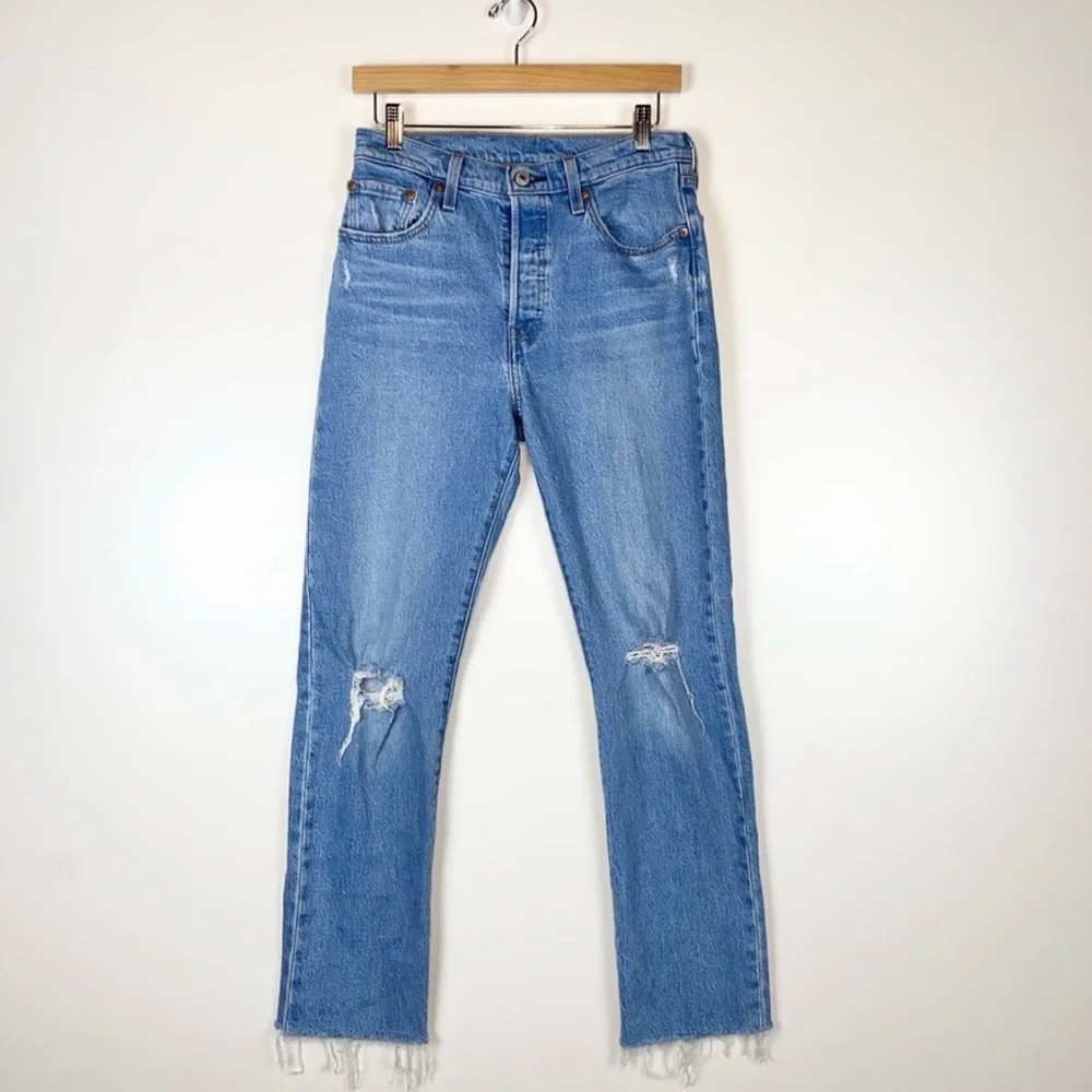 Levi’s Wedgie Icon Jeans in Truth Unfolds 28